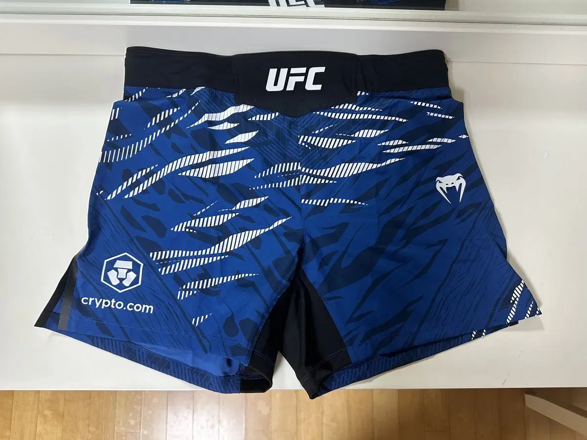 VENUM UFC 파이트 쇼츠 M 미사용